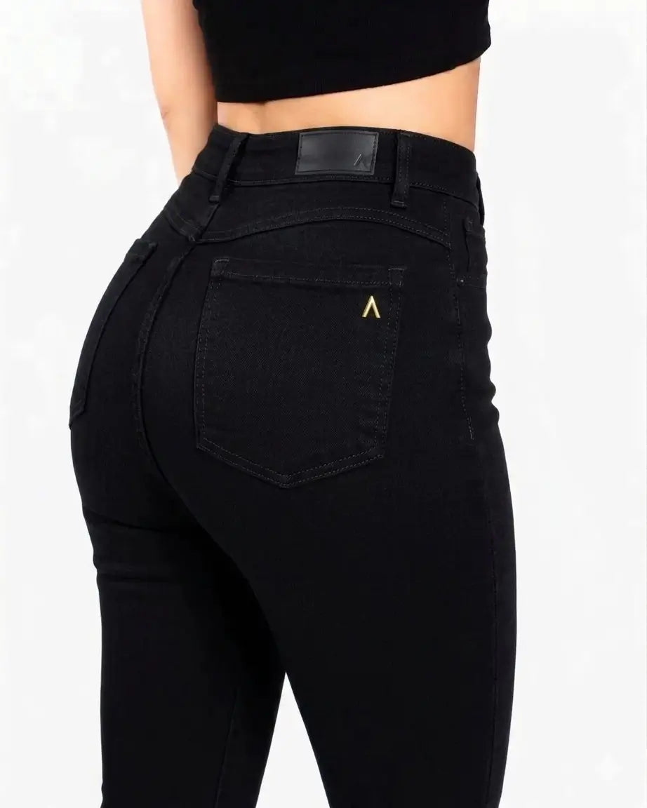 Skinny Jeans Efecto Cirujia + Realce 🍑